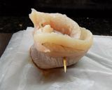 Foto del paso 3 de la receta: Rollitos de merluza de mi nona (chupin rápido)