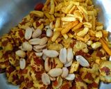 A picture of step 1 of Chana Zor Bhel.