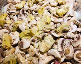 A picture of step 5 of Baked Chicken 🐔 with Artichokes, Mushrooms 🍄 and Onions 🧅.