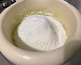 Une image de l'étape 4 de Cake aux pistaches et mascarpone.