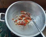 Foto langkah ke 3 dari resep Tumis Kangkung Bakso.
