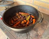 Burgundi marharagu tört burgonyával Dutch Ovenben (holland sütőben), omlós és szaftos recept fázis 6 fotója