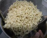 Foto langkah ke 3 dari resep Mie goreng ala restoran.