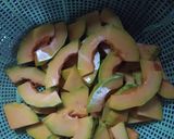 Hình bước làm 2 của món Canh bí đỏ thịt băm