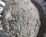 A picture of step 2 of Ragi theple.