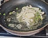 Zöldfűszeres sült makréla rozmaringos shimeji gombával recept fázis 2 fotója