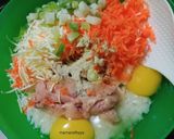 Foto langkah ke 1 dari resep Omelette nasi sehat.