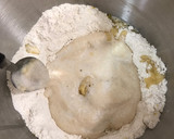 Foto del paso 1 de la receta: Medialunas de manteca fáciles