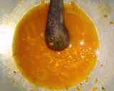 Foto langkah ke 6 dari resep Cumi asam manis Tomat asli.