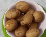 A picture of step 1 of Cajun Spiced Potatoes.