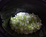 A picture of step 1 of Lentejas viudas (Slow Cooker Lentils).