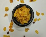 A picture of step 6 of Corn chevda.
