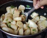 मसाला फ्राइड इडली (Masala Fried Idli Recipe in Hindi) रेसिपी चरण 3 फोटो