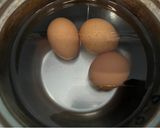 Foto langkah ke 1 dari resep Telor Pedas Bumbu Merah.