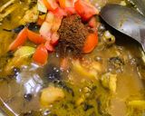 A picture of step 4 of Desi Chicken Jhola (country chicken gravy).