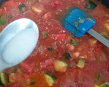 Foto del paso 5 de la receta: 🥖Bocadillo de pisto 🍅🧅🥒🫑🌶️ con huevo cocido