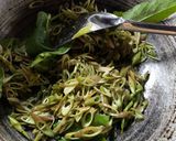 Foto langkah ke 3 dari resep Oseng Kangkung Sungai.