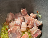 Foto del paso 2 de la receta: Patatas con costillas. Olla GM