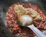 A picture of step 6 of Spicy misal pav.