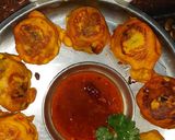 A picture of step 4 of Street wala aloo chop.