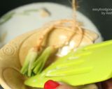 A picture of step 4 of Tom Kha Gai with King Oyster Mushrooms.