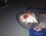 A picture of step 5 of Berry bomb Trifle.