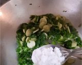 મૂળાની ભાજી (Mooli Bhaji Recipe In Gujarati) રેસીપી સ્ટેપ2ફોટો