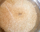Foto del paso 1 de la receta: Tortillas de quinoa rellenas de queso feta y tomate seco