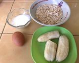 Foto langkah ke 1 dari resep Banana Oat Pancake with Kefir (Diet) 58 Kalori/pcs.