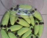 Foto langkah ke 6 dari resep Cookies Ulat Daun.