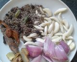 A picture of step 2 of Maska Aalu.