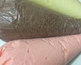 Foto langkah ke 4 dari resep Neapolita Bundt Cake - Cake 3 warna.