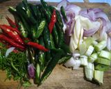 Foto langkah ke 1 dari resep Oseng Kikil (221).