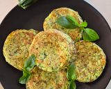 Foto del passaggio 3 della ricetta Pancake di zucchine e provola