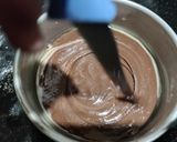 A picture of step 6 of Walnut marble cake.