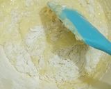 A picture of step 2 of Sandwich maker cake.