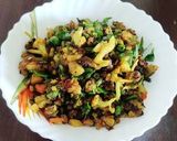 A picture of step 3 of Rava vegetable pops.