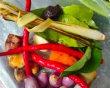 Foto langkah ke 6 dari resep Gulai Tunjang (kaki) Sapi dan Cara Membersihkannya.