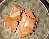 ચોકલેટ ચિપ્સ(Chocolate Chips Recipe in Gujarati) રેસીપી સ્ટેપ1ફોટો