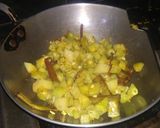 A picture of step 1 of Mushroom Ridgeguard Curry.