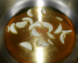 Foto del paso 1 de la receta: Merluza en salsa con guisantes y gambas