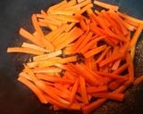 Foto del paso 1 de la receta: Salteado de pollo y vegetales al wok