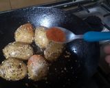 A picture of step 5 of Smashed potatoes 🥔.