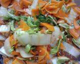 Foto langkah ke 4 dari resep Tumis Wortel Sawi Putih.