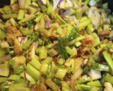 A picture of step 1 of Turnip and Greens.