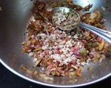 पांढरा पावटा भाजी,बटाटारस्सा आणी कांदा चाट (Pavta Bhaji Batata Rassa Kanda chat Recipe In Marathi) रेसिपी स्टेप 8 फोटो 