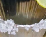 A picture of step 2 of Mint Margarita.