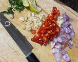 Foto langkah ke 1 dari resep Tongkol Sambal Matah.