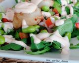 Foto del paso 12 de la receta: Ensalada de edamame con vieiras y mayonesa picante de su coral