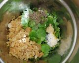 A picture of step 3 of Sandwhich dhokla.